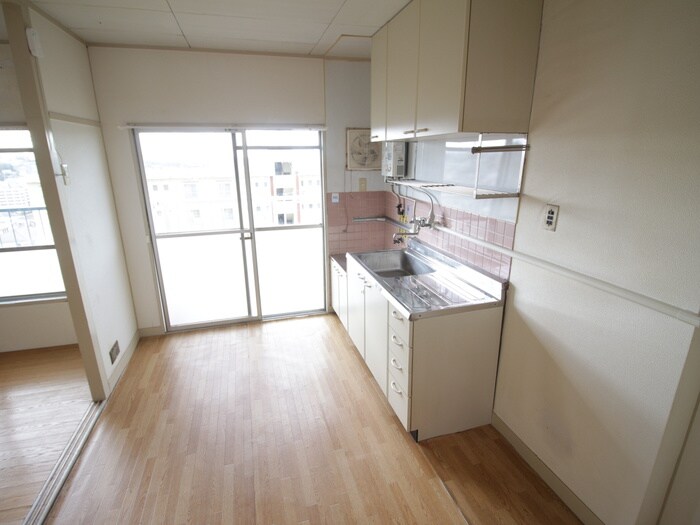 物件内観写真4　(キッチン)