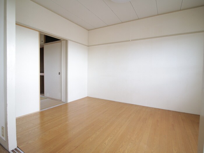 物件内観写真13　(居室)