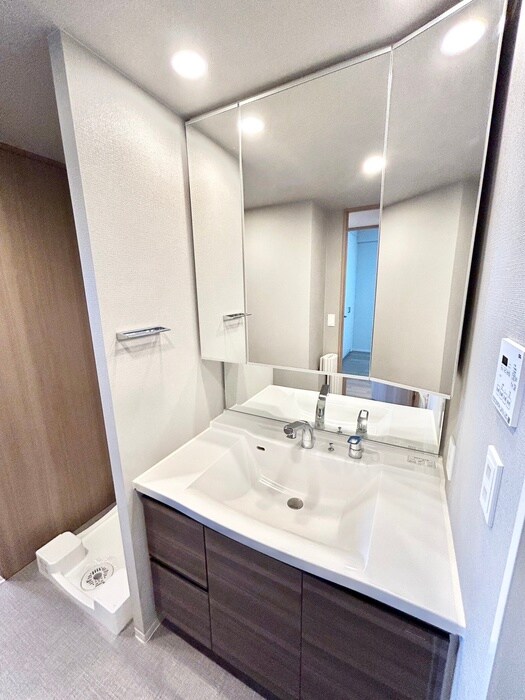 物件内観写真11　(洗面)