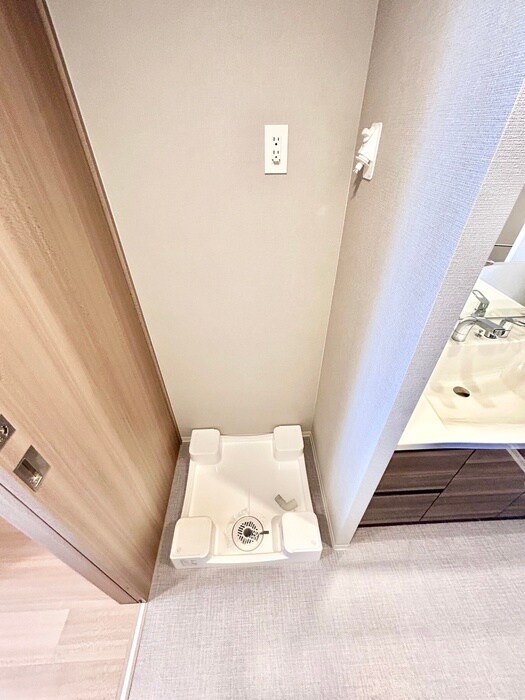 物件内観写真12　(洗濯機置場)