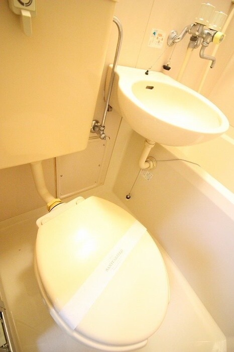 物件内観写真14　(トイレ)