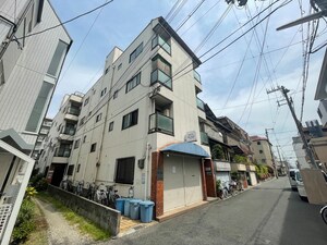 ジュネスシャトー1号館外観写真
