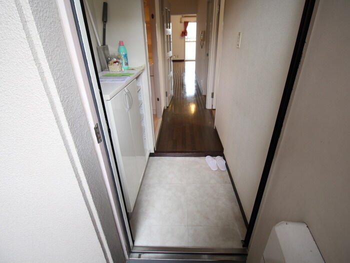 物件内観写真17　(玄関)