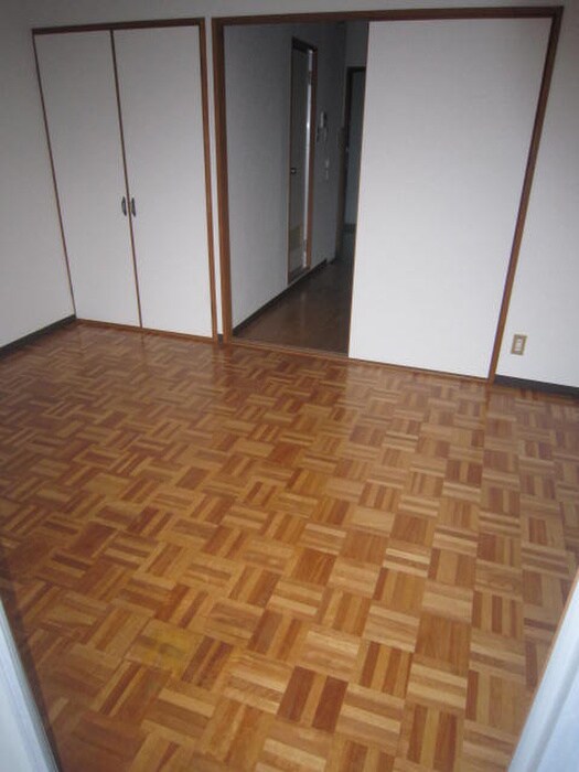 物件内観写真16　(居室)