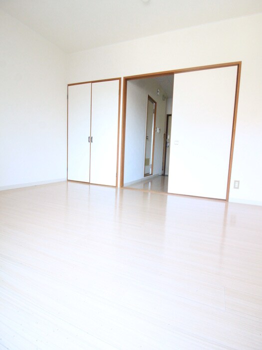 物件内観写真21　(居室)