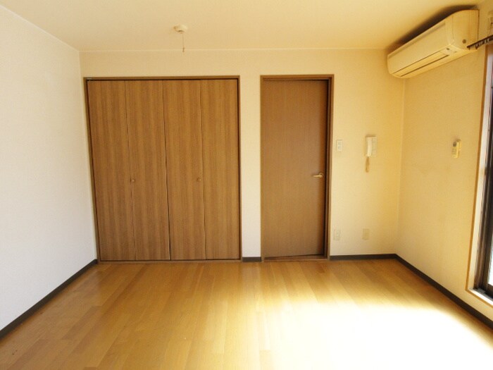 物件内観写真5　(居室)