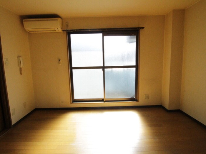 物件内観写真6　(居室)