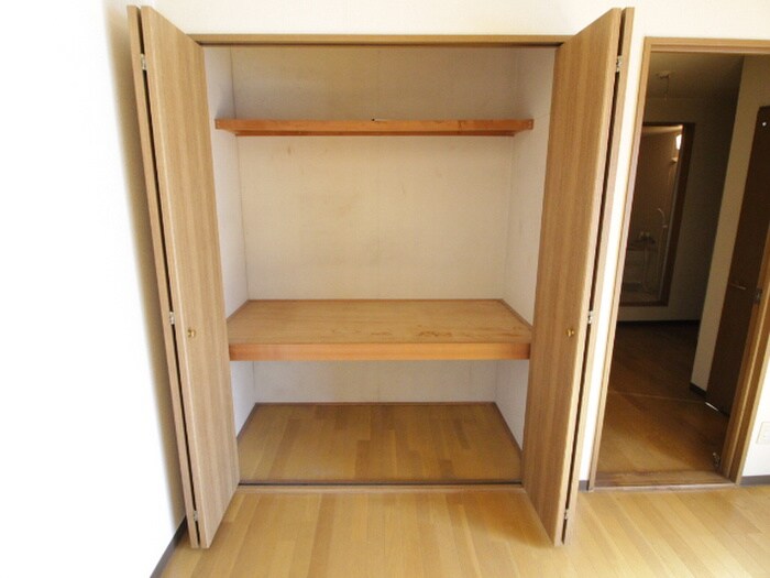 物件内観写真10　(収納)