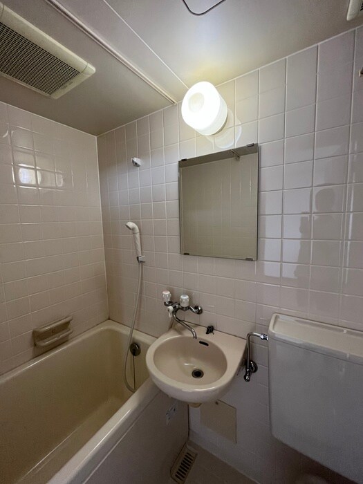 物件内観写真13　(洗面)