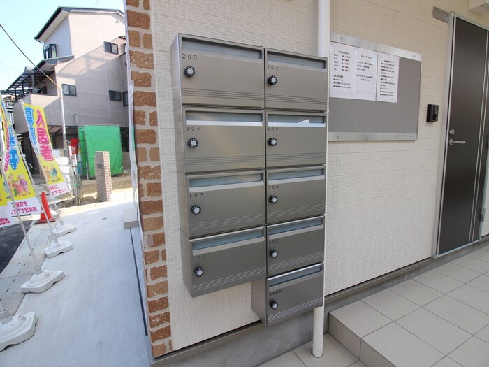 物件外観写真4　(建物設備)