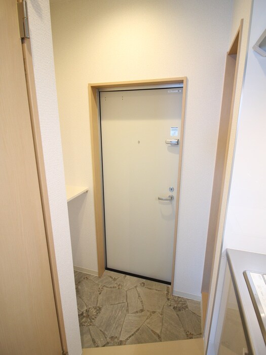 物件内観写真17　(玄関)