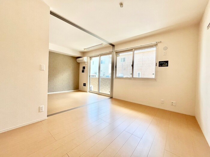 物件内観写真9　(居室)