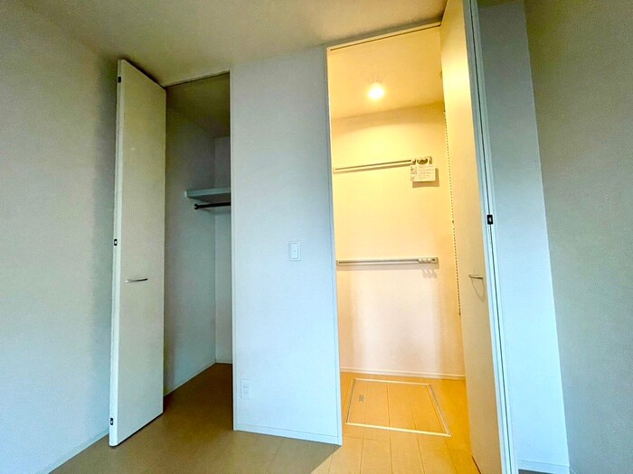 物件内観写真10　(収納)