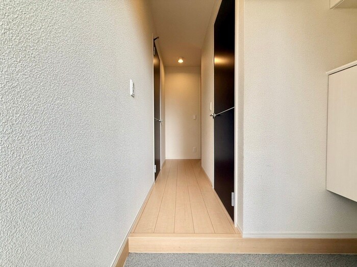 物件内観写真19　(廊下)