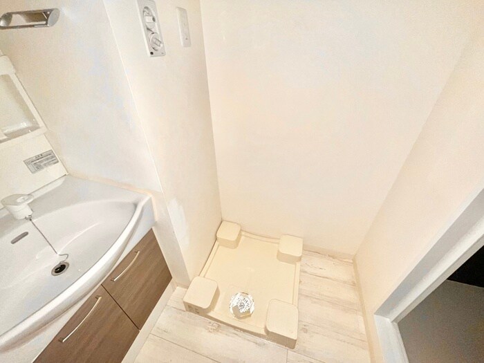 物件内観写真20　(洗濯機置場)