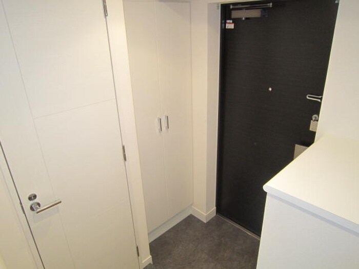 物件内観写真14　(玄関)