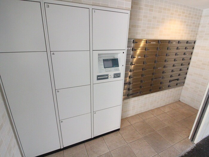 物件外観写真4　(建物設備)