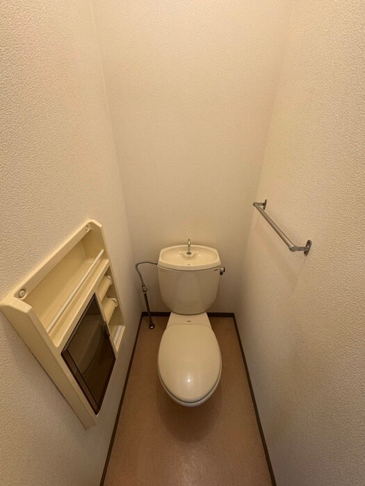 物件内観写真9　(トイレ)