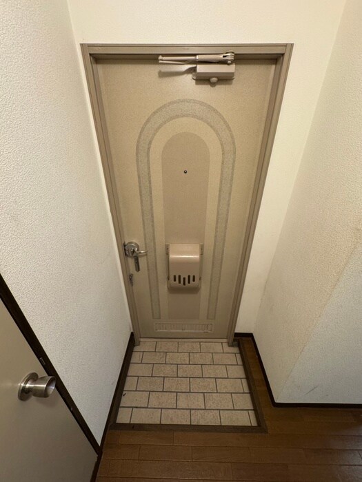 物件内観写真19　(玄関)