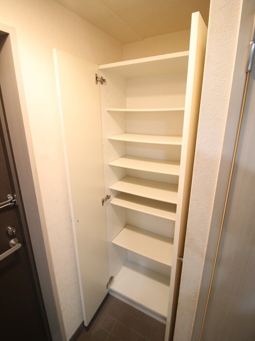 物件内観写真18　(靴箱)