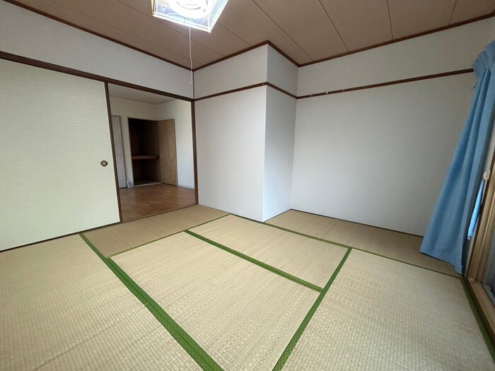 物件内観写真8　(居室)