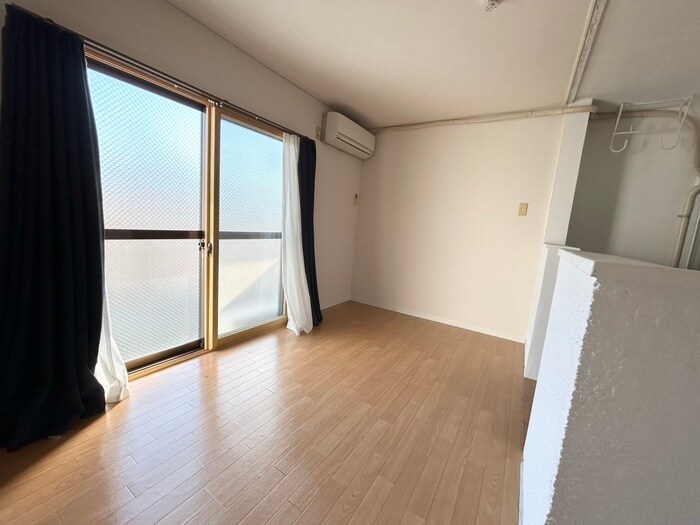 物件内観写真11　(居室)