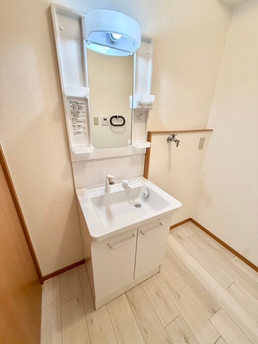 物件内観写真14　(洗面)