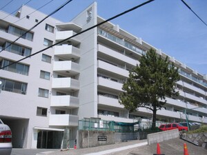 ﾙﾈﾌﾞﾗﾝ・ｸｰﾙ北千里古江台（306）外観写真