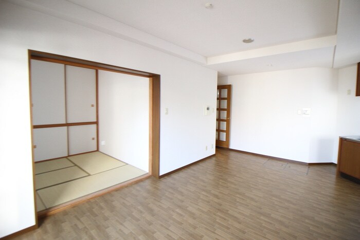 物件内観写真7　(居室)