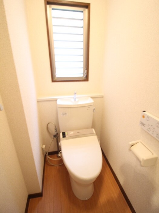 物件内観写真14　(トイレ)