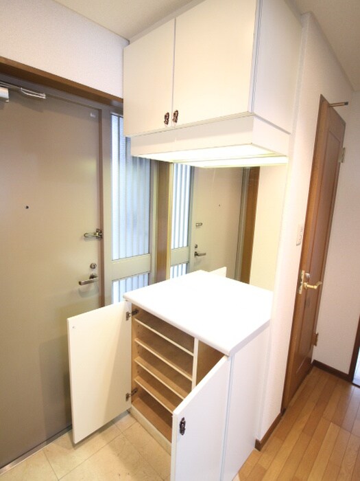 物件内観写真17　(靴箱)