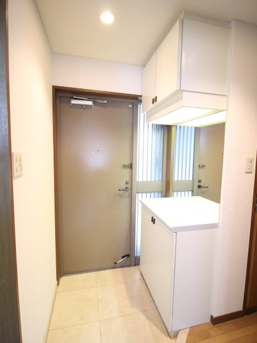 物件内観写真20　(玄関)