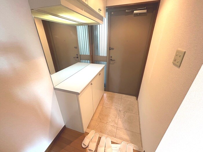 物件内観写真22　(玄関)