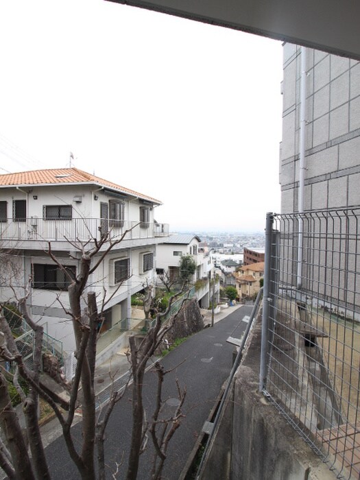 物件内観写真22　(室内からの展望)