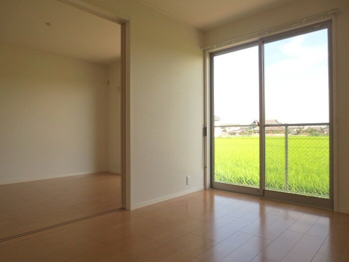 物件内観写真8　(内観写真)