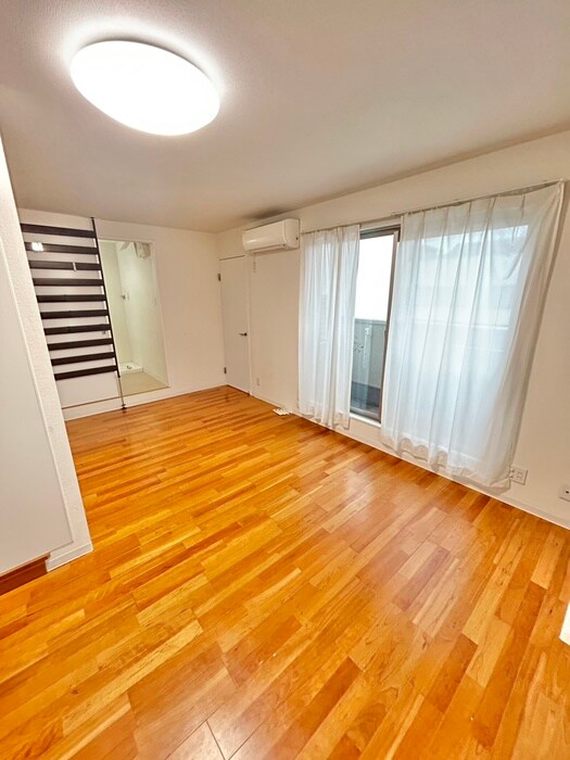 物件内観写真13　(居室)