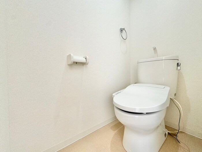 物件内観写真14　(トイレ)