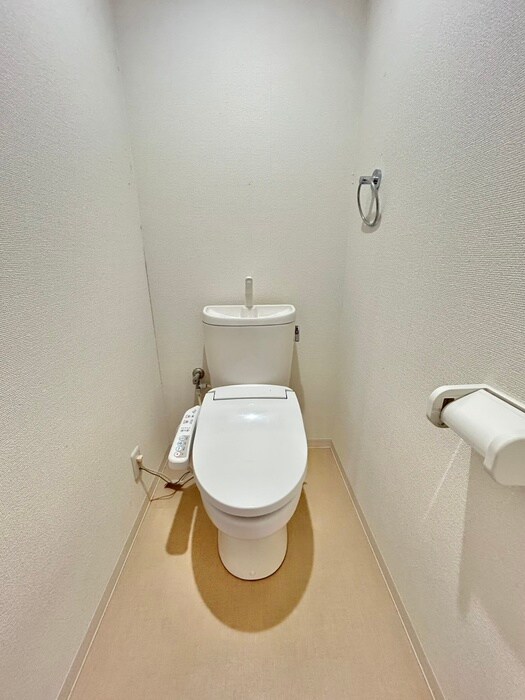 物件内観写真15　(トイレ)