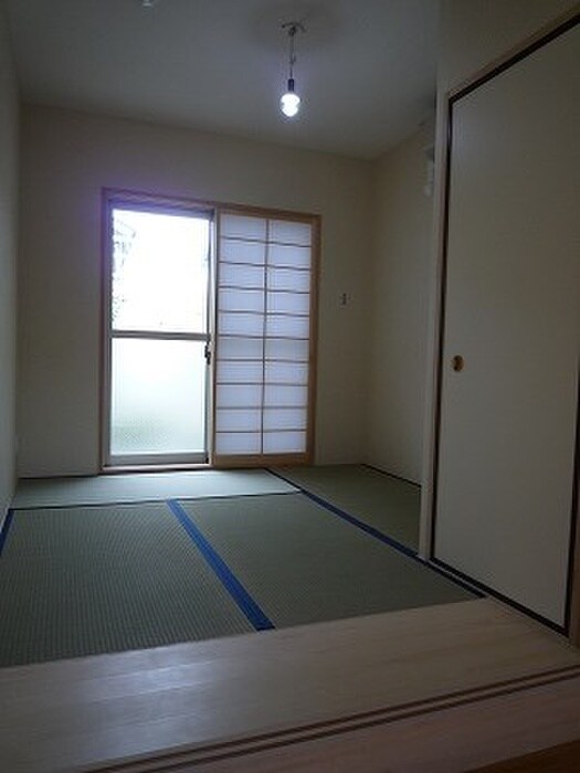 物件内観写真6　(居室)