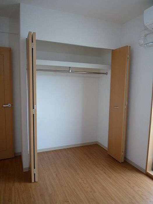 物件内観写真9　(収納)