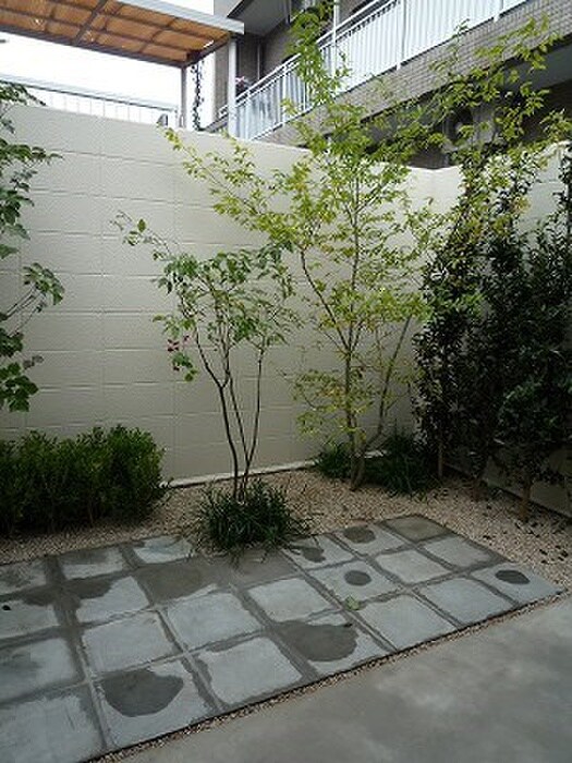 物件内観写真19　(室内からの展望)