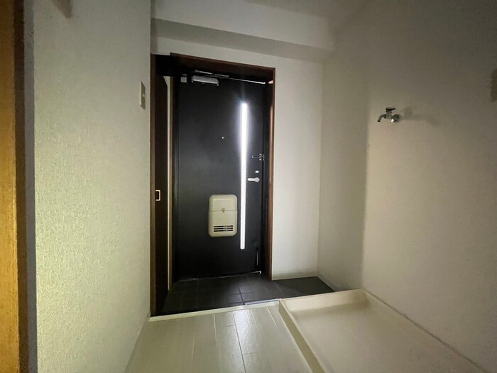 物件内観写真14　(玄関)