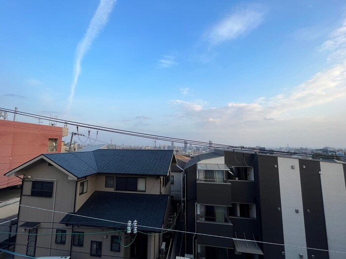 物件内観写真17　(室内からの展望)