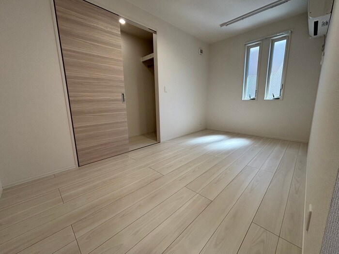 物件内観写真9　(居室)