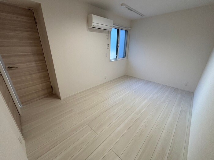 物件内観写真10　(居室)