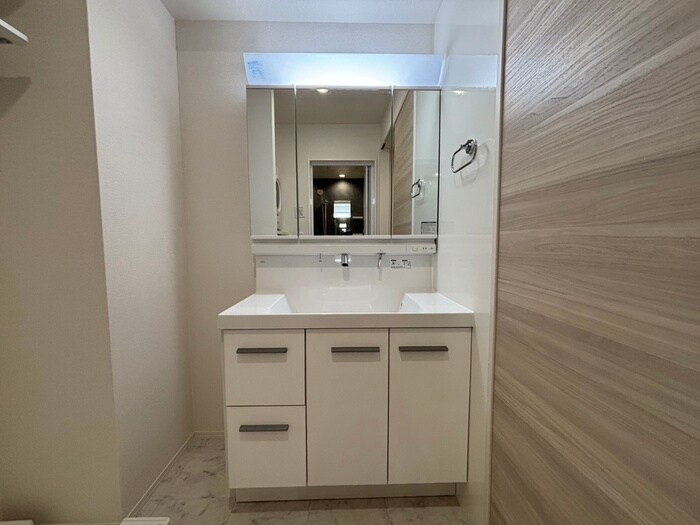 物件内観写真13　(洗面)