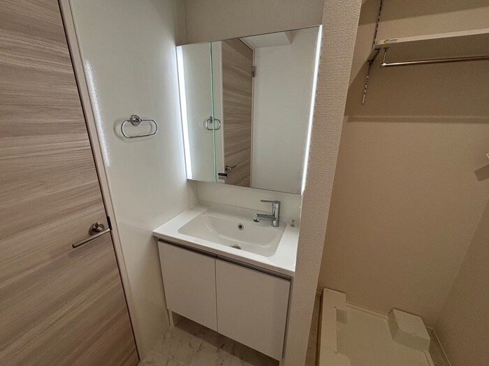 物件内観写真13　(洗面)