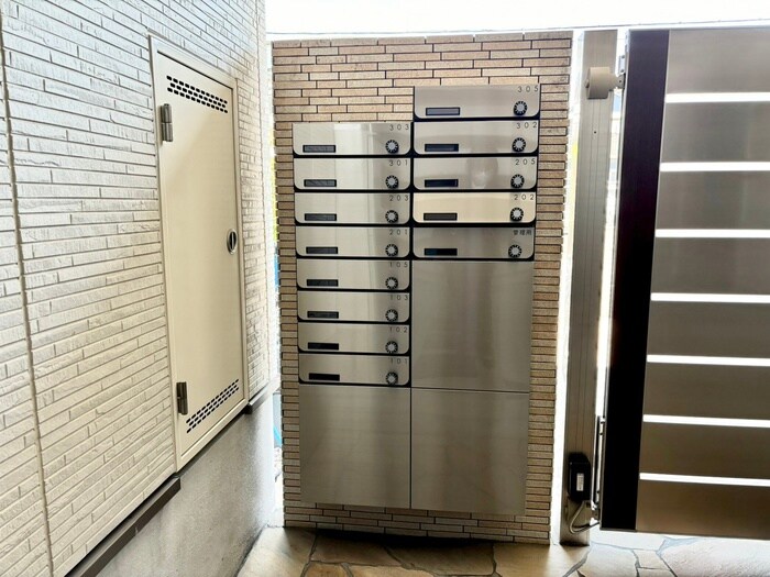 物件外観写真6　(建物設備)