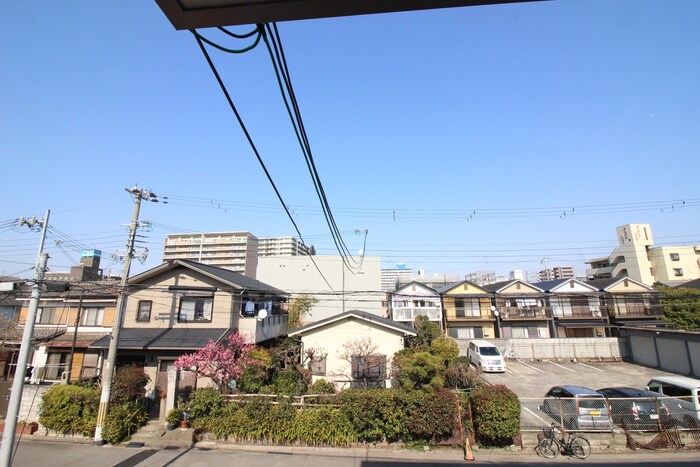 物件内観写真17　(室内からの展望)