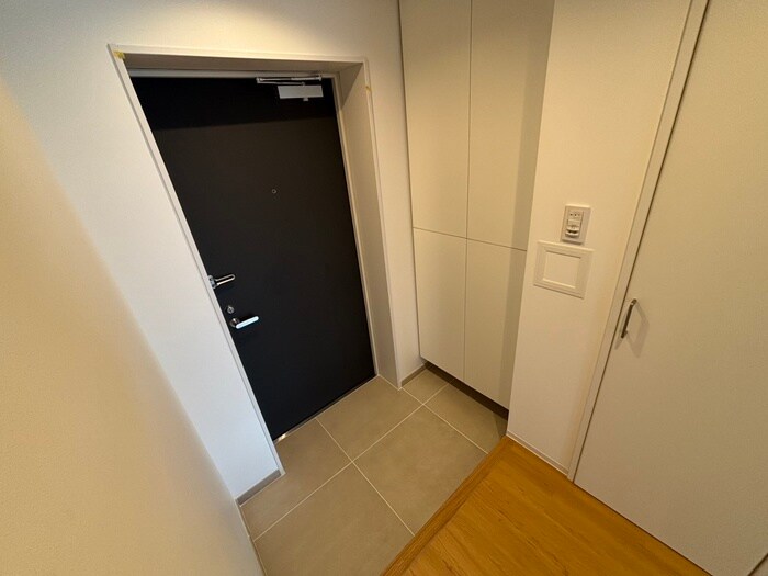 物件内観写真19　(玄関)